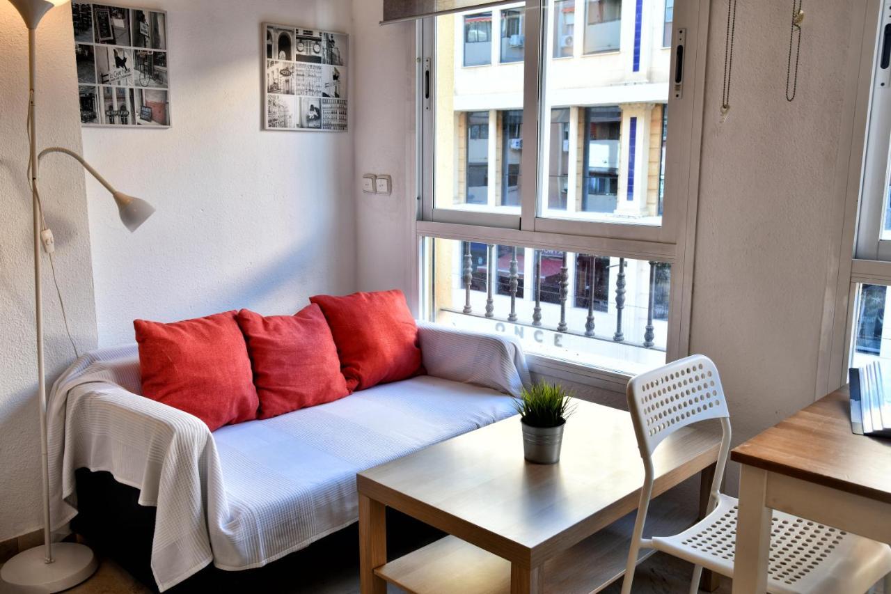 Wonderstays Apartamentos Vela Malaga Exterior photo