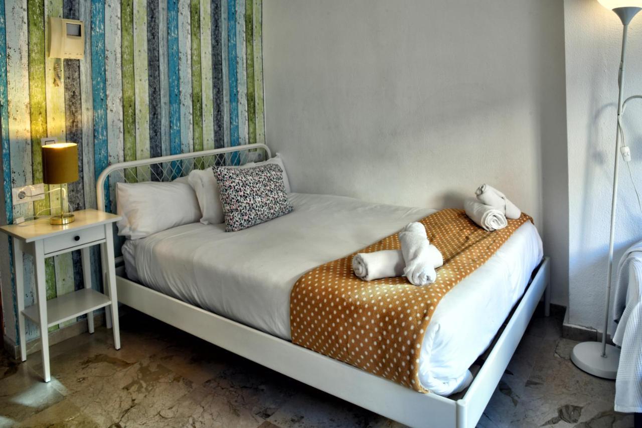Wonderstays Apartamentos Vela Malaga Exterior photo